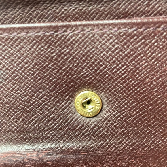 Vintage, Authentic, Louis Vuitton TAIGA  bi-fold wallet Bordeaux  Leather - Picture 12 of 15